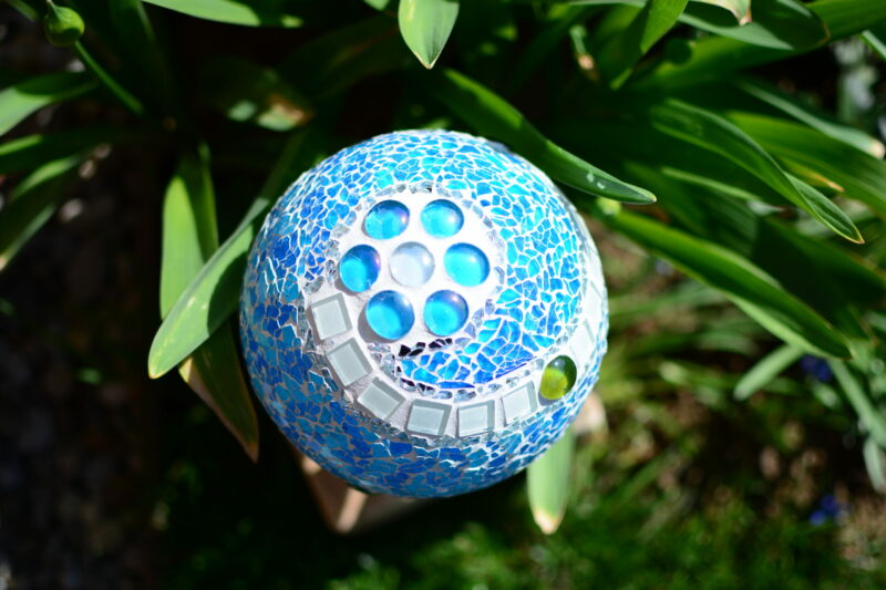 Solarkugel Ø15cm blau/türkis/weiß – Bild 3