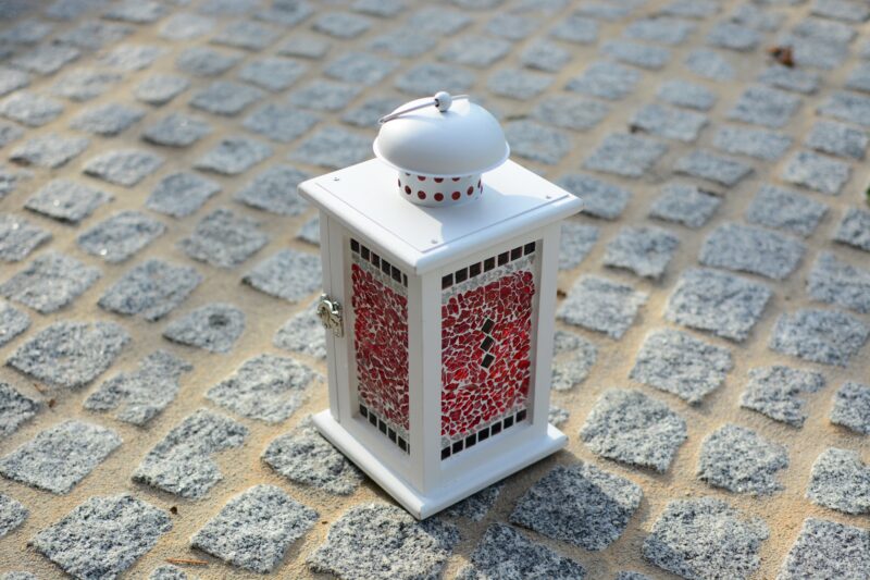 Mosaik Holzlaterne weiß rot/schwarz