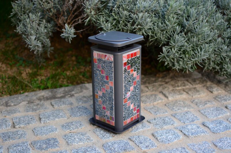 Mosaik Laterne grau rot/kristallgrau