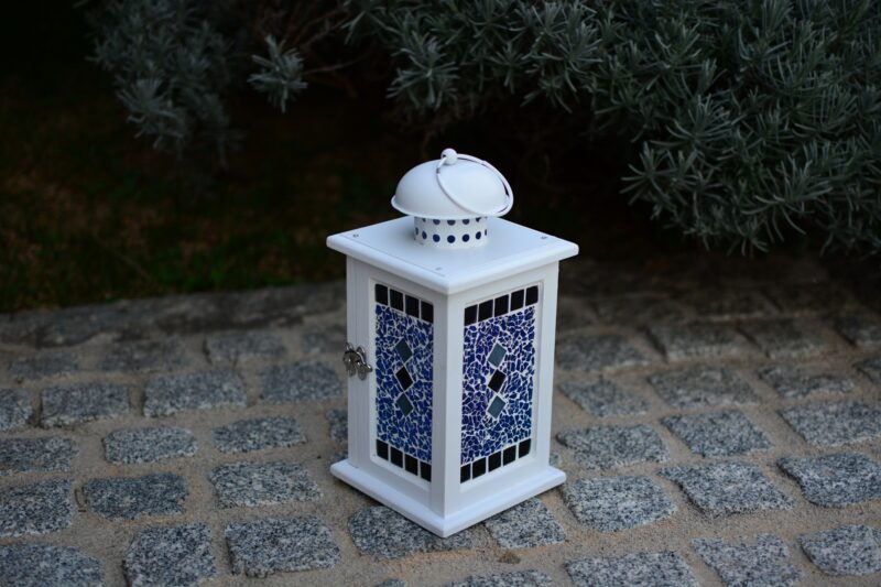 Mosaik Holzlaterne weiß blau/grau