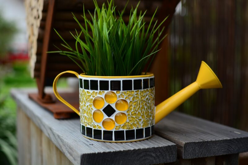 Mosaik Gießkanne gelb/schwarz