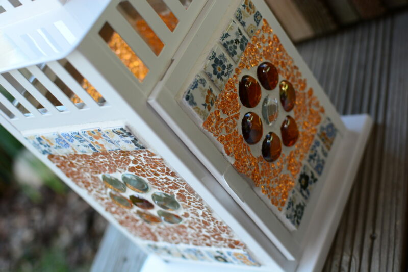 Mosaik Laterne orange mit Blumenmuster – Bild 2