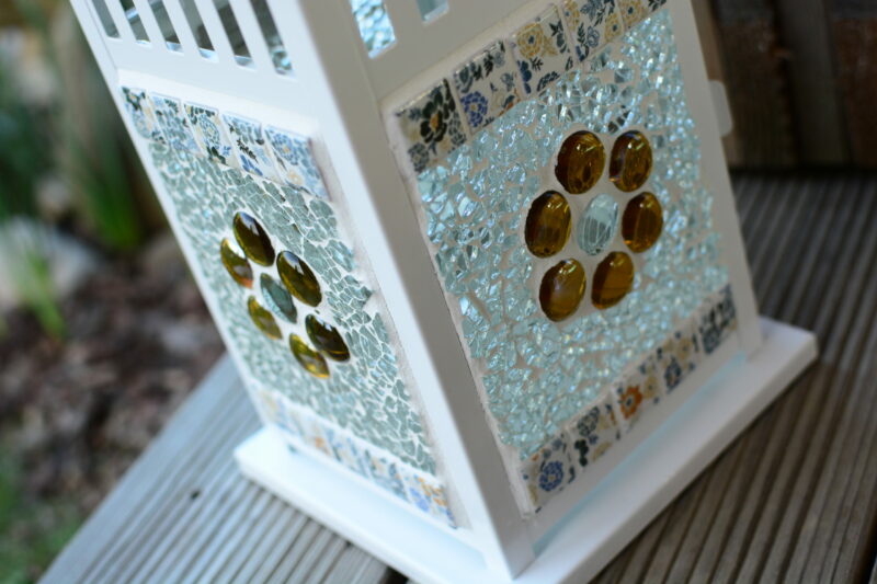 Mosaik Laterne transparent mit Blumenmuster – Bild 2