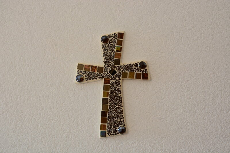 Mosaik Kreuz 25x18cm braun/braunmix