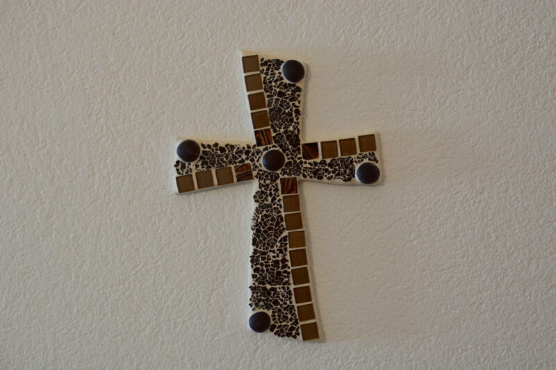 Mosaik Kreuz 25x18cm braunmix