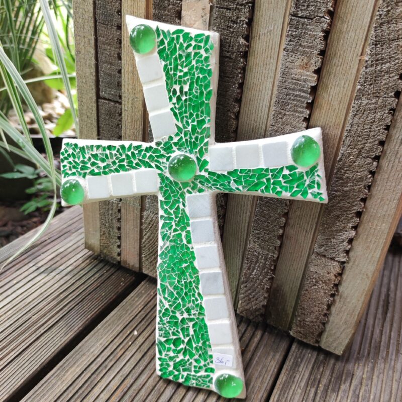 Mosaik Kreuz 25x18cm hellgrün/hellgrau