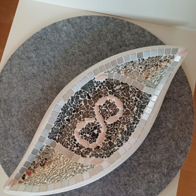 Mosaik Designteller "liegende Acht" silber/grau